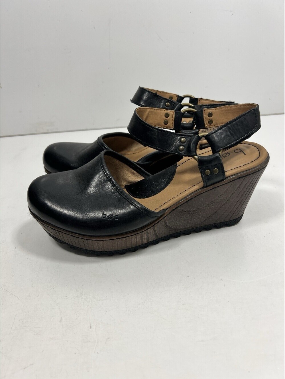b. o. c. Born Concept Rina Black Leather Closed Toe Wedge Clog Sandals Women 8